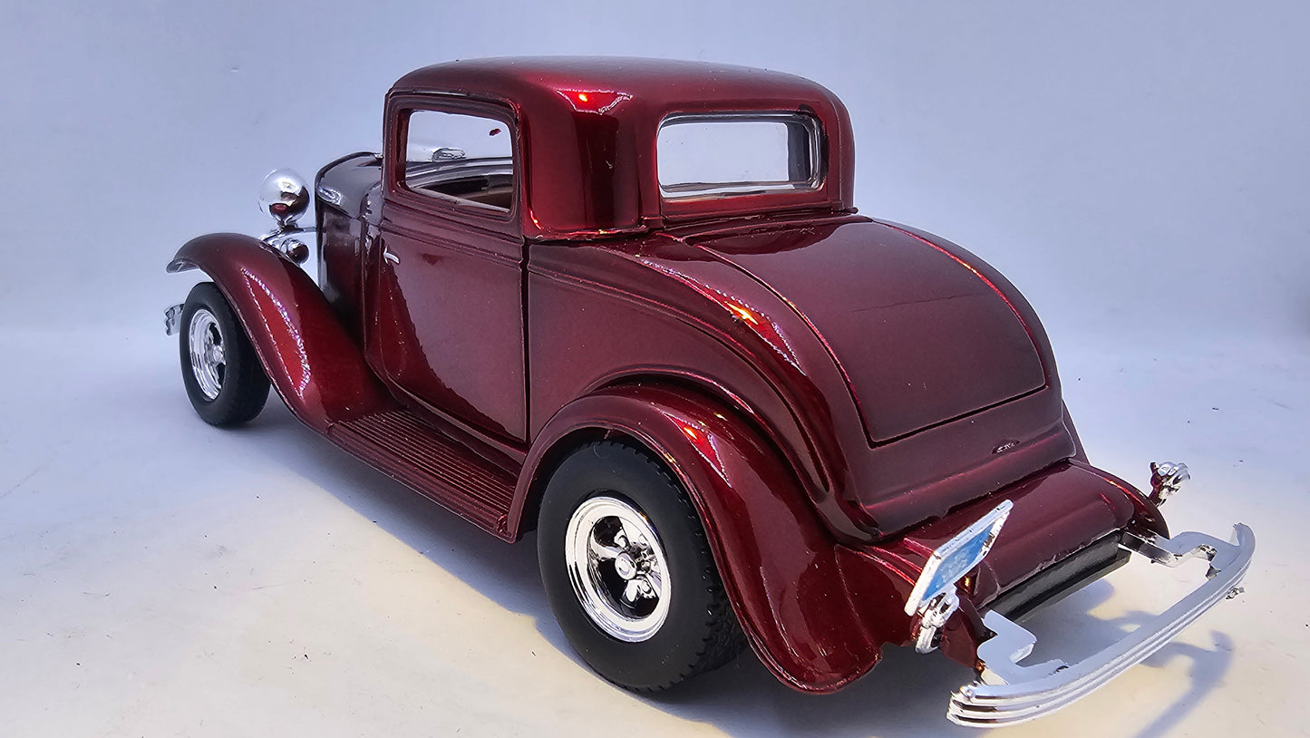 Ford Coupe 1932 - Escala 1/24 - MotorMax - (Sin caja)