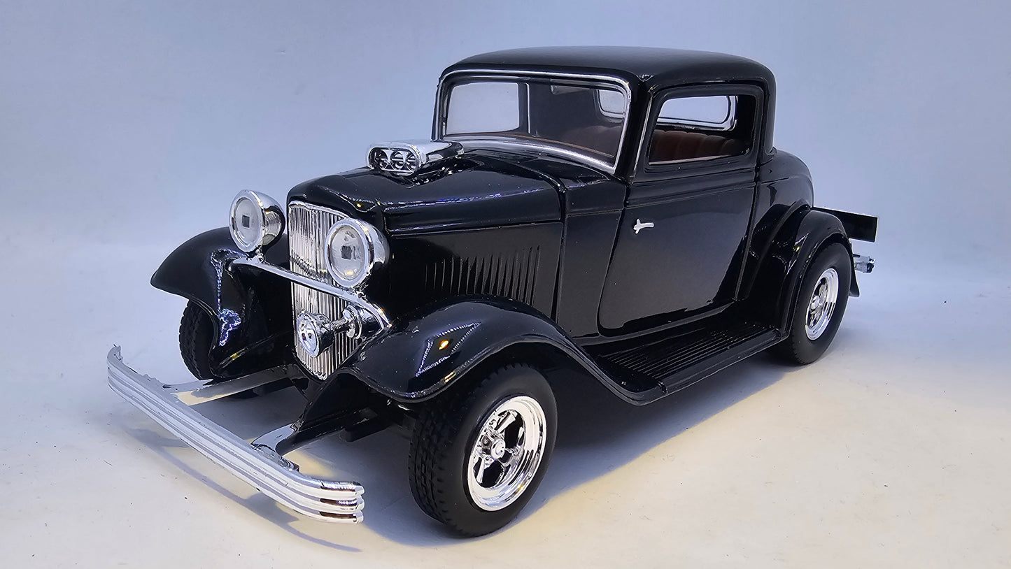 Ford Coupe 1932 - Escala 1/24 - MotorMax - (Sin caja)