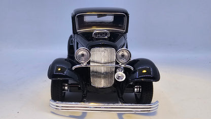 Ford Coupe 1932 - Escala 1/24 - MotorMax - (Sin caja)