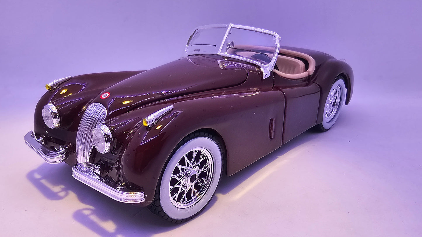 Jaguar XK 120 - Escala 1/24 - Burago - (Sin caja)