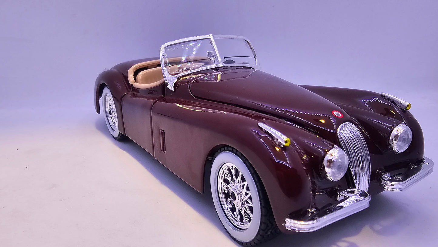 Jaguar XK 120 - Escala 1/24 - Burago - (Sin caja)