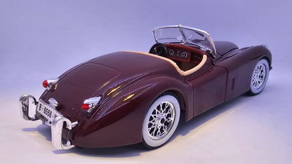 Jaguar XK 120 - Escala 1/24 - Burago - (Sin caja)