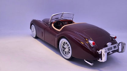 Jaguar XK 120 - Escala 1/24 - Burago - (Sin caja)