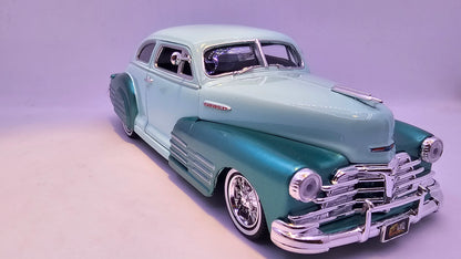 Chevy Aerosedan Fleetline 1948 - Escala 1/24 - MotorMax - (Sin caja)
