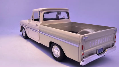 Chevy C10 Pickup 1966 - Escala 1/24 - MotorMax - (Sin caja)