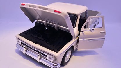 Chevy C10 Pickup 1966 - Escala 1/24 - MotorMax - (Sin caja)