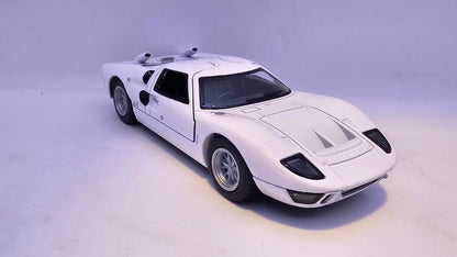 Ford GT40 MKII 1966 - Escala 1/32 - Kinsmart - (Sin caja)