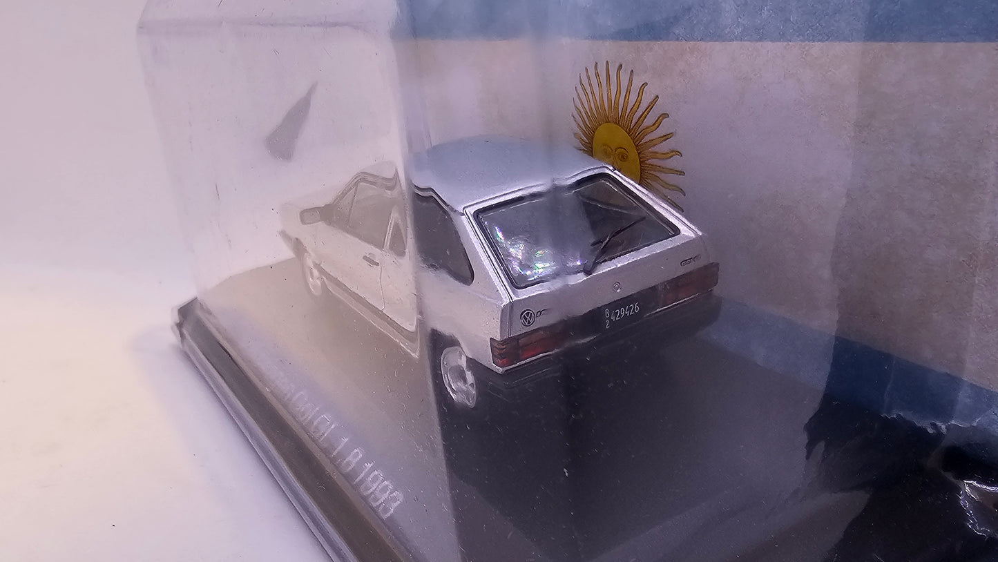 Volkswagen Gol GL 1.8 1993 - Escala 1/43 - Salvat