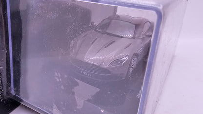 Aston Martin DB11 2016 - Escala 1/43 - Salvat