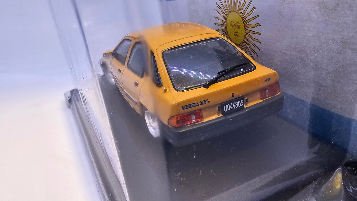 Ford Sierra L 1984 - Escala 1/43 - Salvat