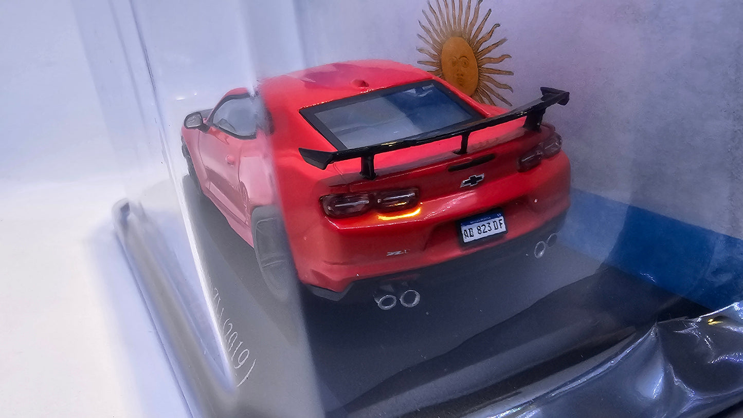 Chevrolet Camaro ZL1 2019 - Escala 1/43 - Salvat