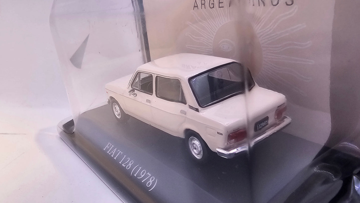 Fiat 128 1978 - Escala 1/43 - Luppa