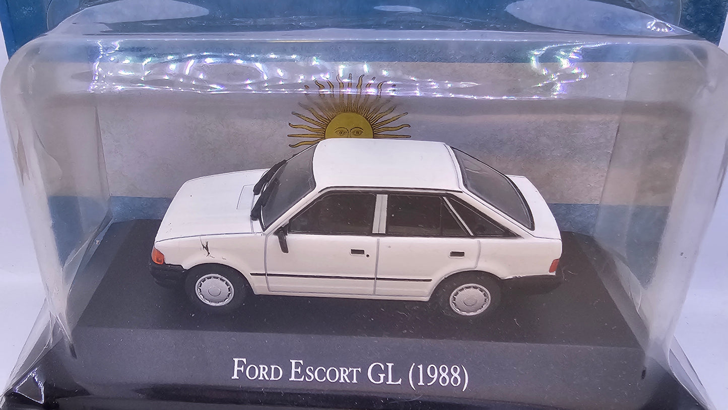 Ford Escort GL 1988 - Escala 1/43 - Salvat
