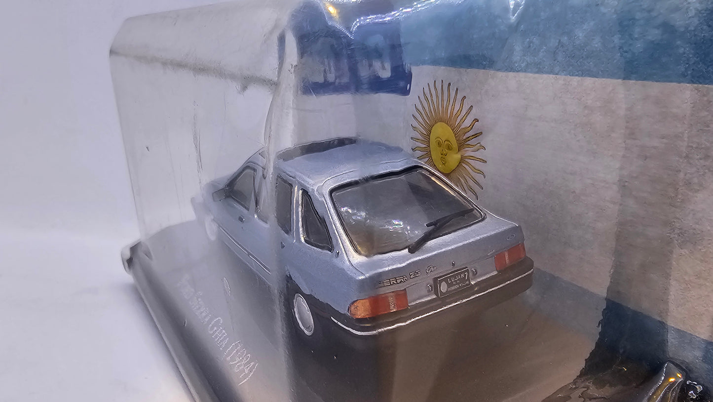Ford Sierra Ghia 1984 - Escala 1/43 - Salvat