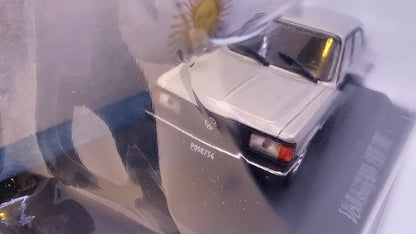 Volkswagen 1500 1982 - Escala 1/43 - Salvat