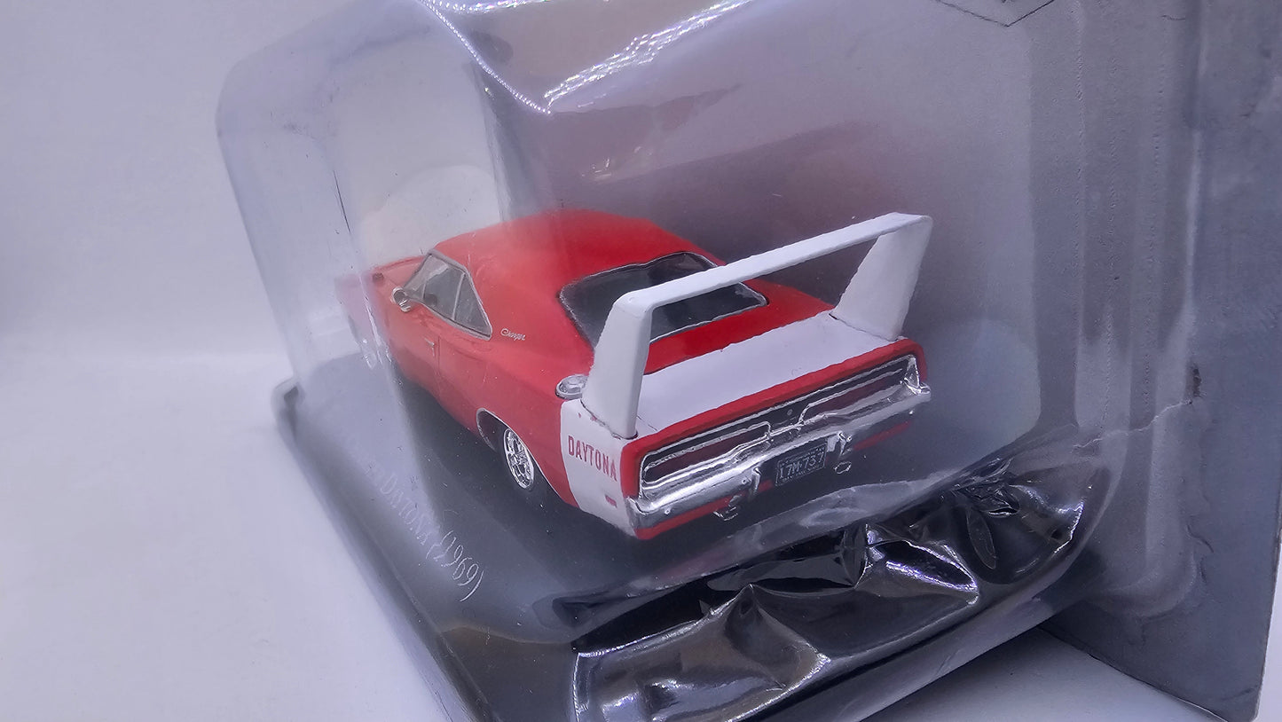 Dodge Charger Daytona 1969 - Escala 1/43 - Luppa