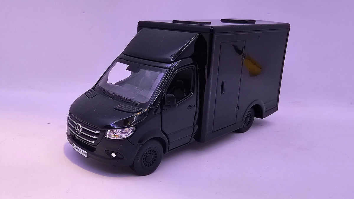 Mercedes Benz Sprinter - Escala 1/48 - Kinsmart - (Sin caja)