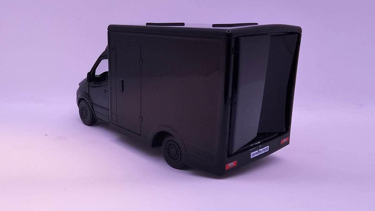 Mercedes Benz Sprinter - Escala 1/48 - Kinsmart - (Sin caja)