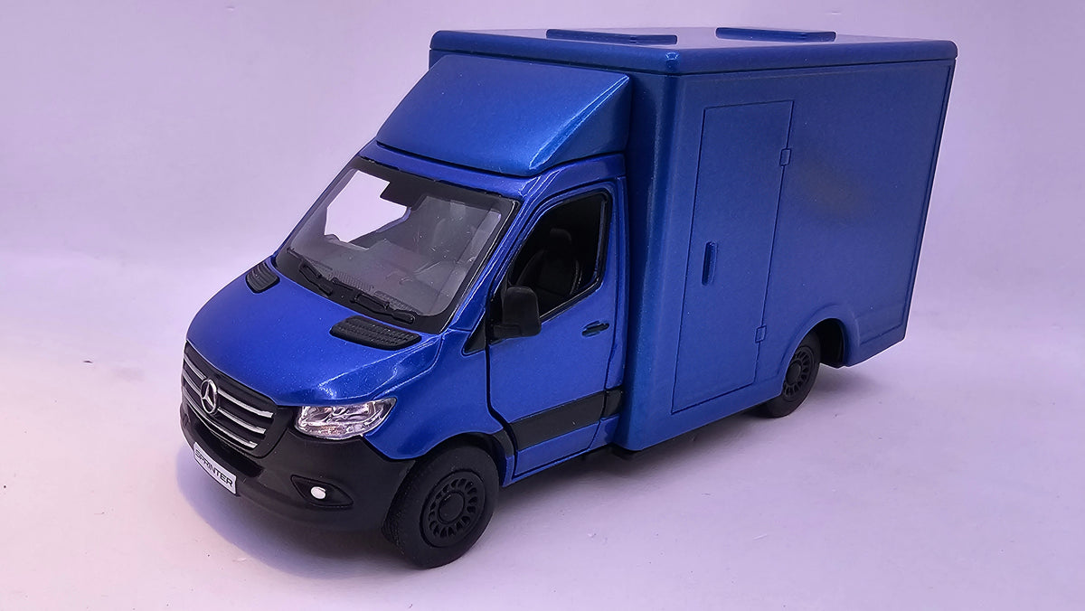 Mercedes Benz Sprinter - Escala 1/48 - Kinsmart - (Sin caja)