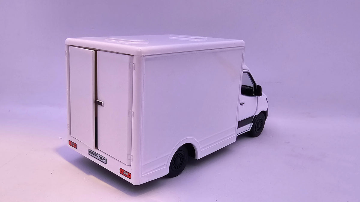 Mercedes Benz Sprinter - Escala 1/48 - Kinsmart - (Sin caja)