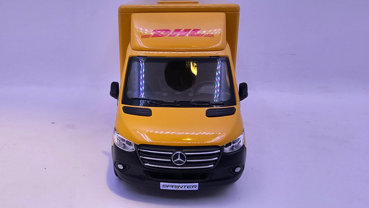 Mercedes Benz Sprinter DHL - Escala 1/48 - Kinsmart - (Sin caja)