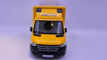Mercedes Benz Sprinter Ambulancia - Escala 1/48 - Kinsmart - (Sin caja)
