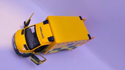 Mercedes Benz Sprinter Ambulancia - Escala 1/48 - Kinsmart - (Sin caja)