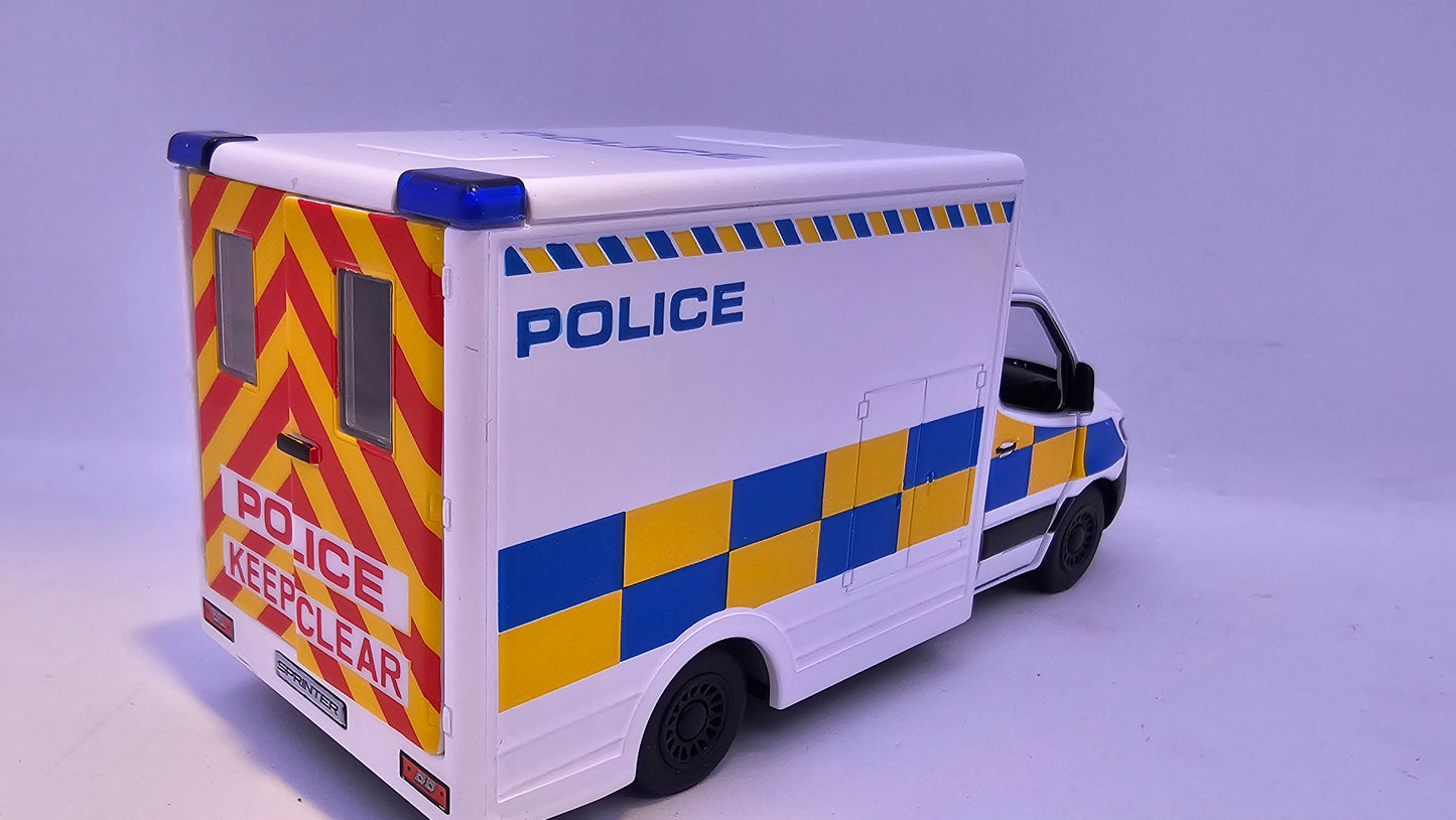 Mercedes Benz Sprinter Policia - Escala 1/48 - Kinsmart - (Sin caja)