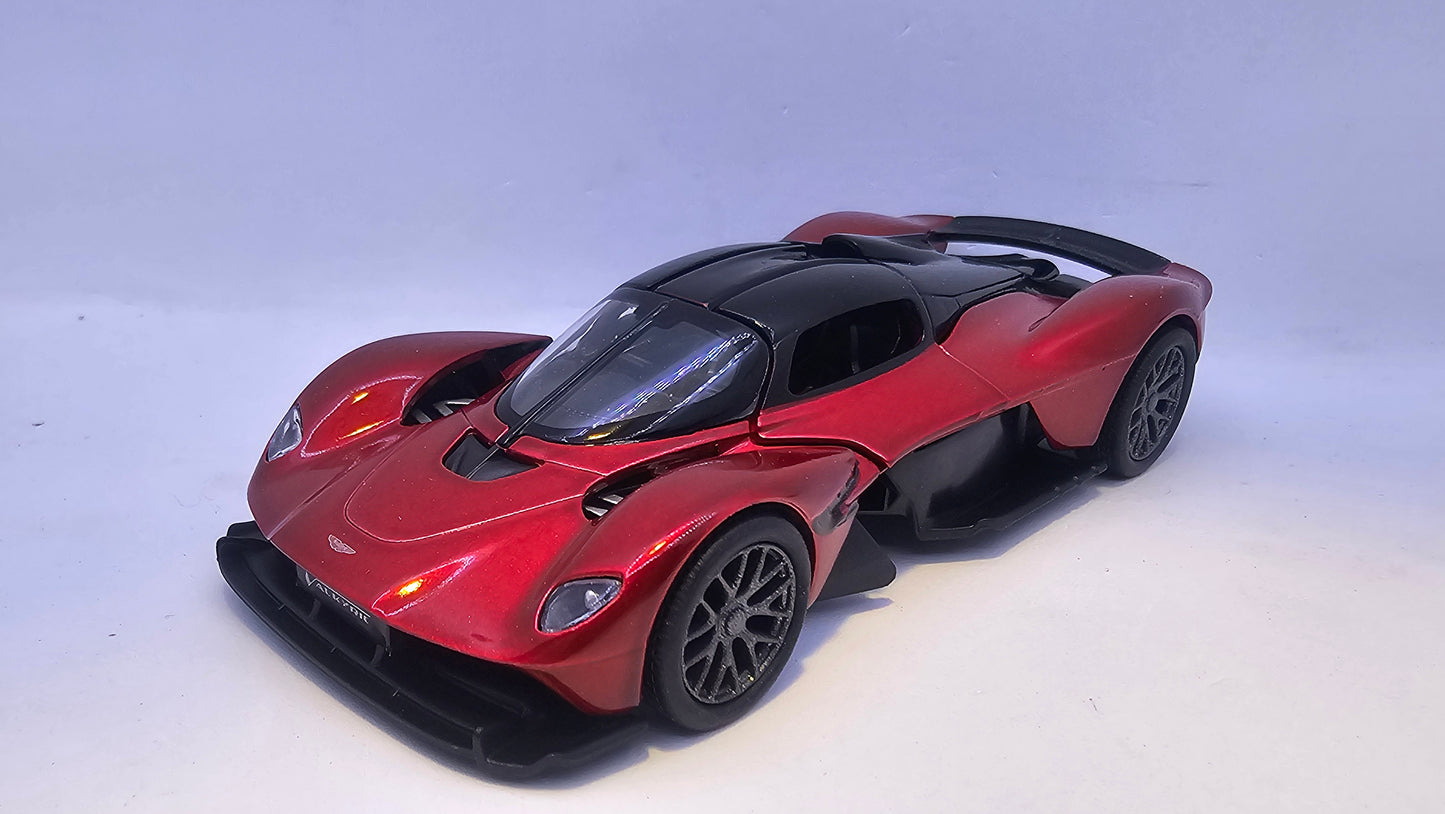 Aston Martin Valkyrie - Escala 1/36 - Kinsmart - (Sin caja)