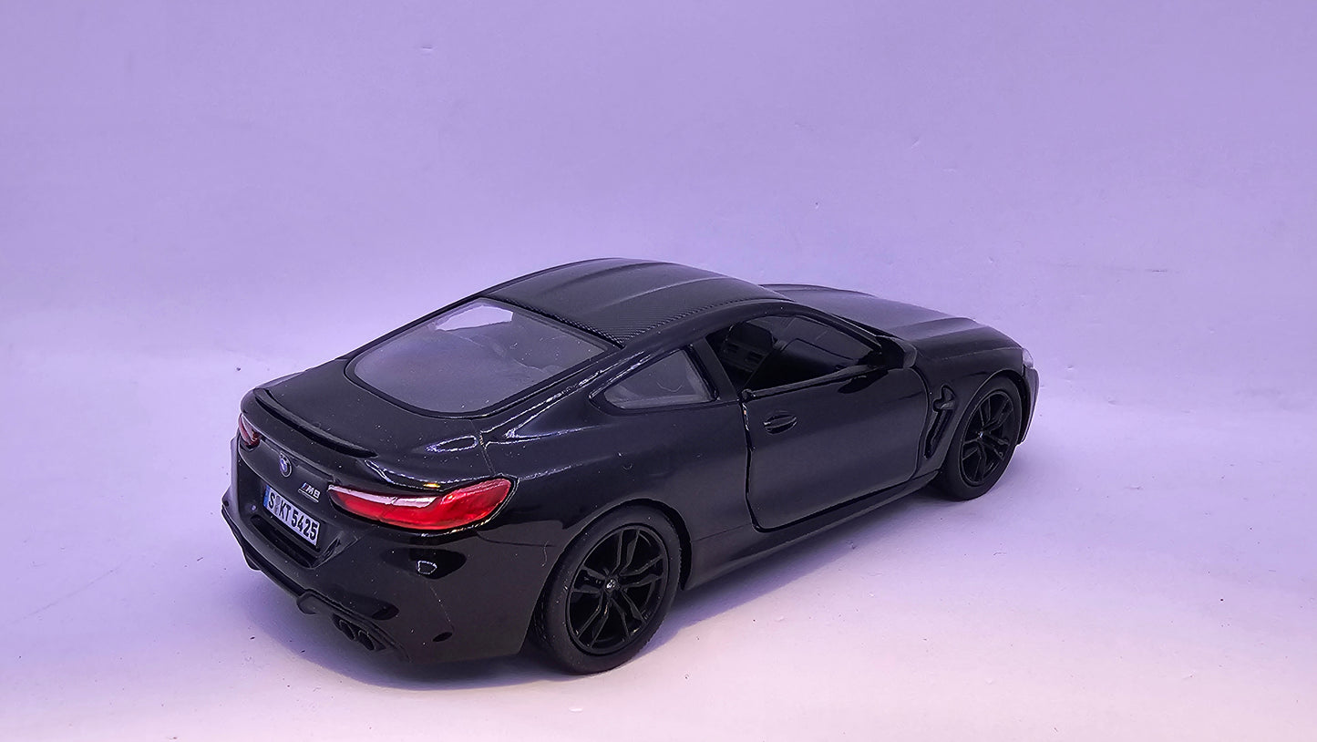 BMW M8 Competition Coupé - Escala 1/38 - Kinsmart - (Sin caja)