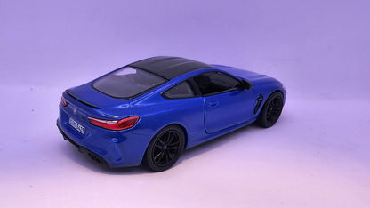 BMW M8 Competition Coupé - Escala 1/38 - Kinsmart - (Sin caja)