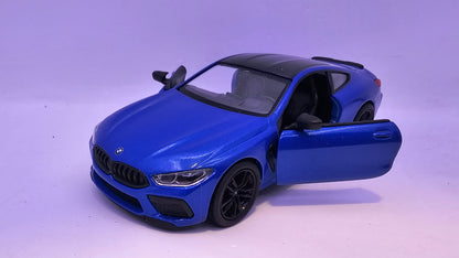BMW M8 Competition Coupé - Escala 1/38 - Kinsmart - (Sin caja)