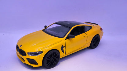 BMW M8 Competition Coupé - Escala 1/38 - Kinsmart - (Sin caja)
