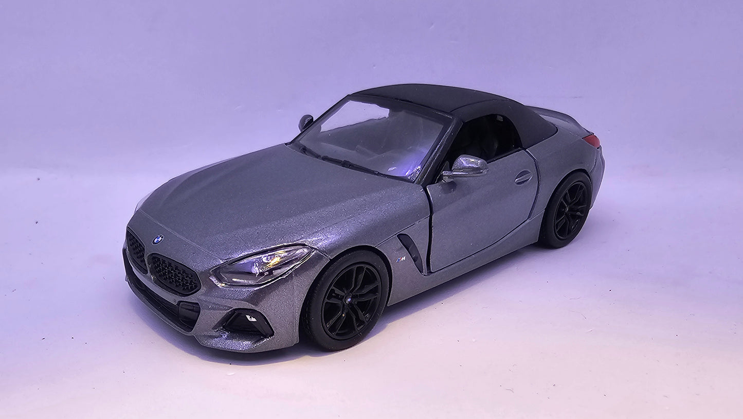 BMW Z4 - Escala 1/34 - Kinsmart - (Sin caja)