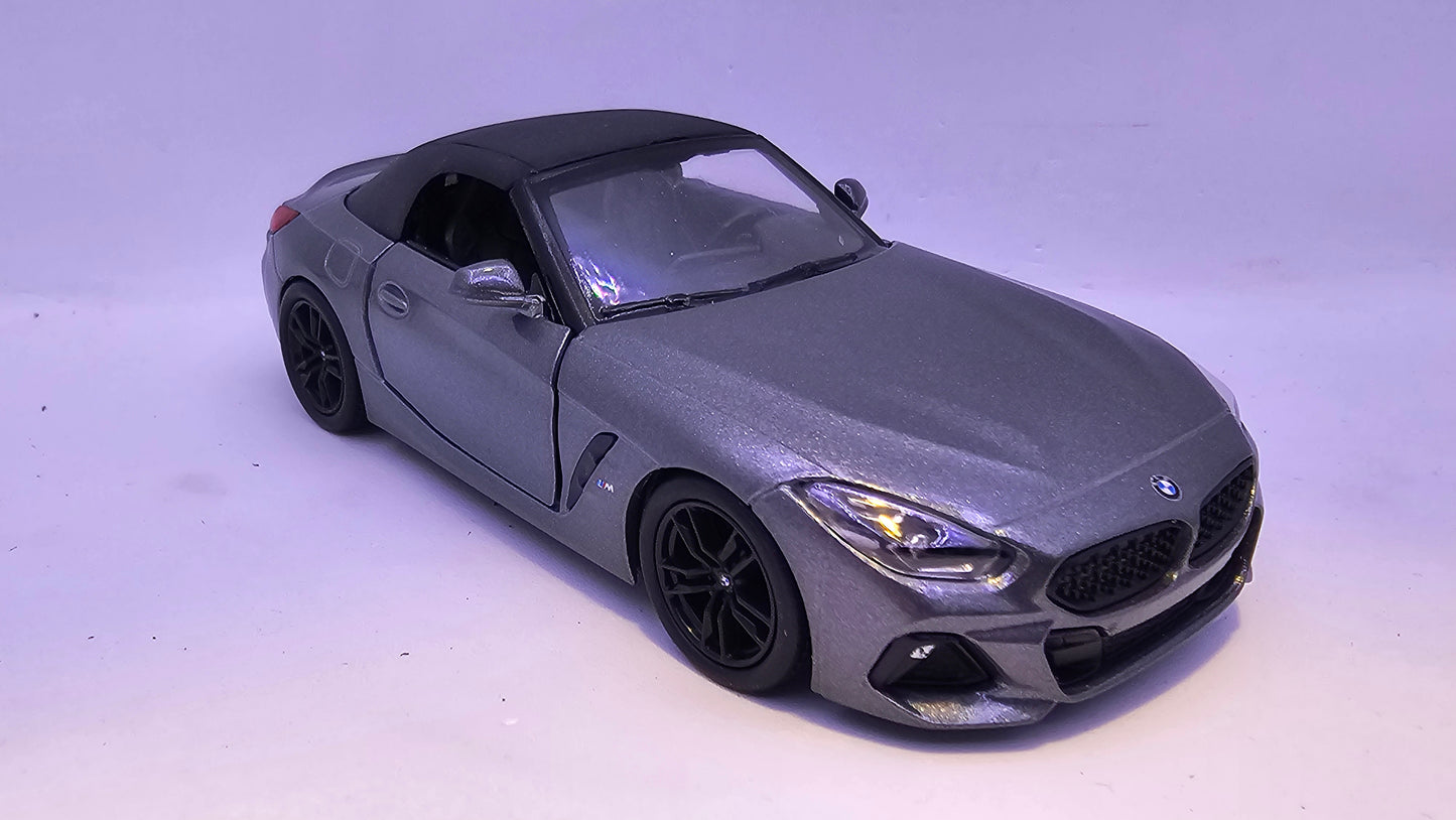 BMW Z4 - Escala 1/34 - Kinsmart - (Sin caja)