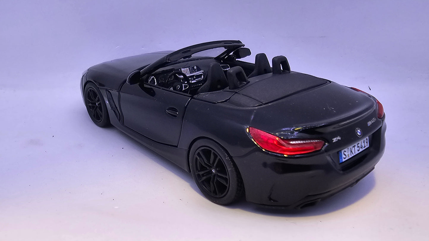 BMW Z4 - Escala 1/34 - Kinsmart - (Sin caja)