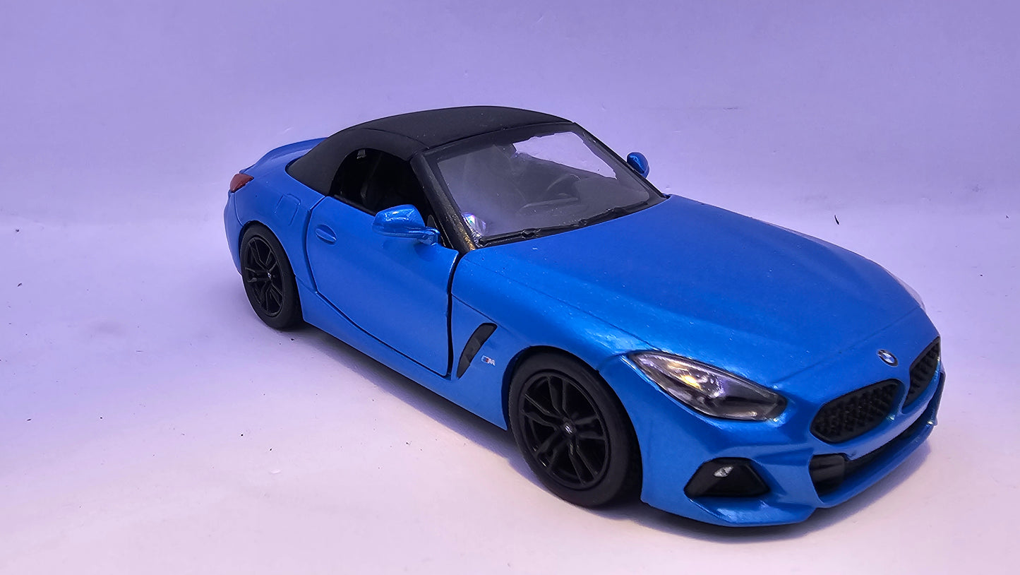 BMW Z4 - Escala 1/34 - Kinsmart - (Sin caja)