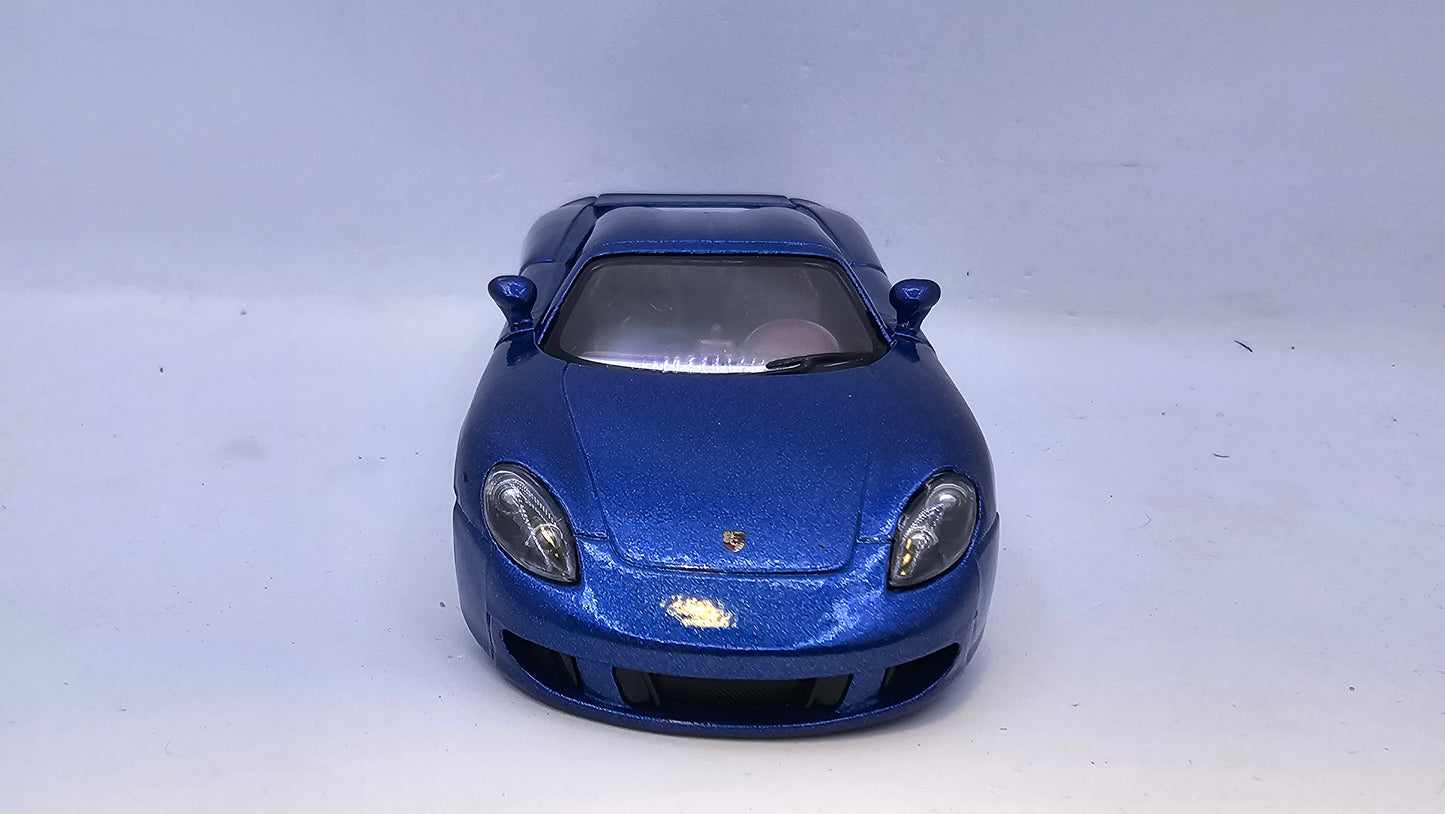 Porsche Carrera GT - Escala 1/36 - Kinsmart - (Sin caja)