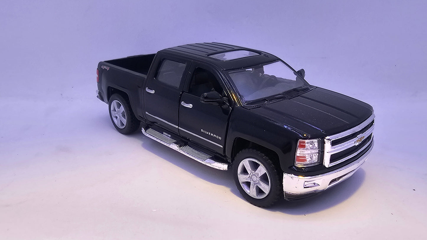 Chevrolet Silverado 2014 - Escala 1/46 - Kinsmart - (Sin caja)