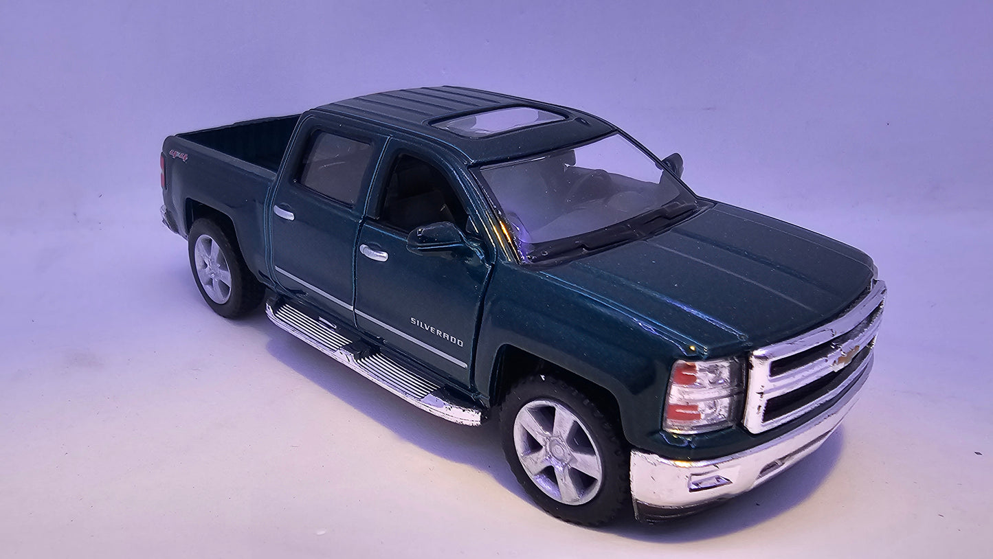 Chevrolet Silverado 2014 - Escala 1/46 - Kinsmart - (Sin caja)