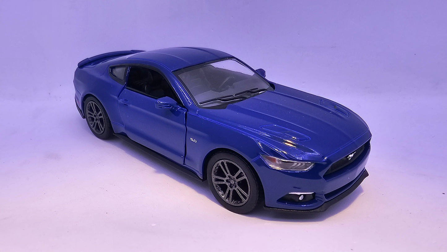 Ford Mustang GT 2015 - Escala 1/38 - Kinsmart - (Sin caja)