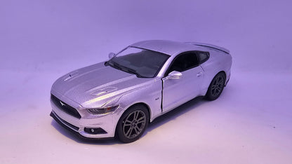 Ford Mustang GT 2015 - Escala 1/38 - Kinsmart - (Sin caja)