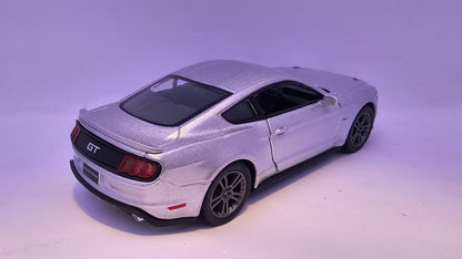 Ford Mustang GT 2015 - Escala 1/38 - Kinsmart - (Sin caja)