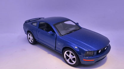 Ford Mustang GT 2006 - Escala 1/38 - Kinsmart - (Sin caja)