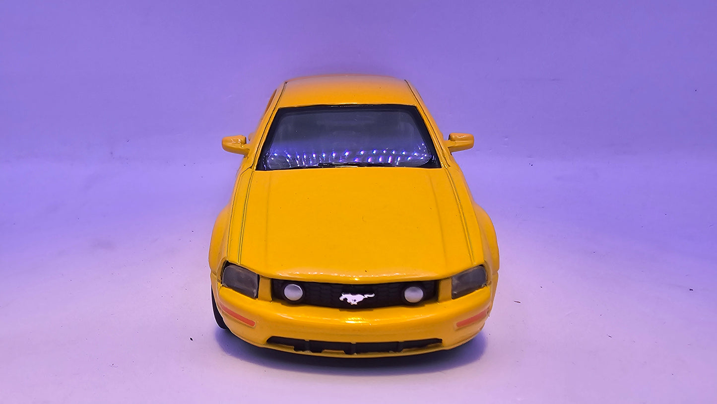 Ford Mustang GT 2006 - Escala 1/38 - Kinsmart - (Sin caja)