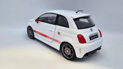 Fiat 500 ABARTH - Escala 1/24 - MotorMax - (Sin Caja)