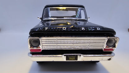 Ford F-100 Pickup 1969 - Escala 1/24 - MotorMax - (Sin caja)