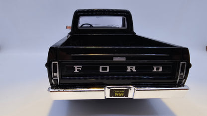 Ford F-100 Pickup 1969 - Escala 1/24 - MotorMax - (Sin caja)