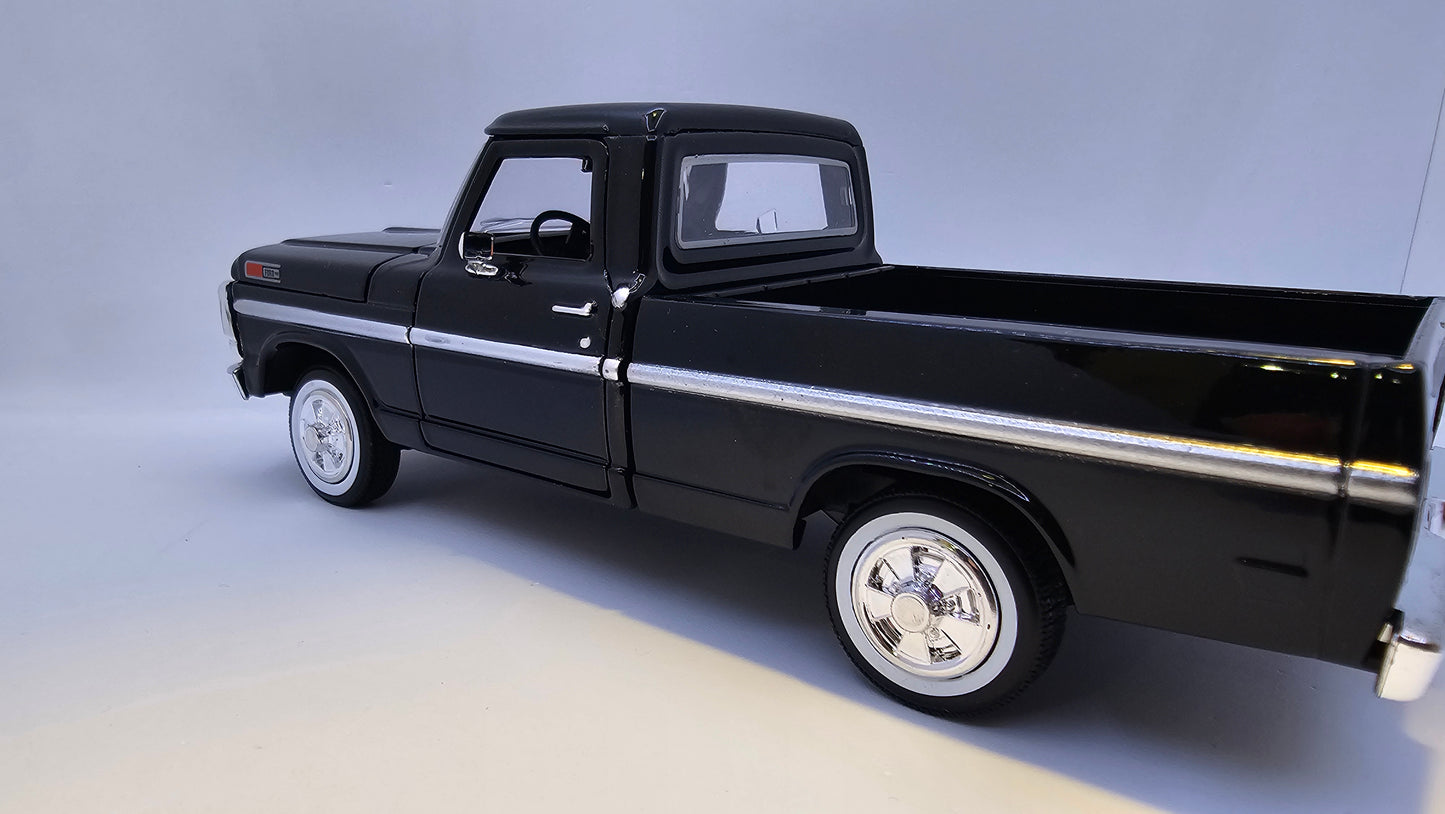 Ford F-100 Pickup 1969 - Escala 1/24 - MotorMax - (Sin caja)