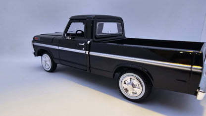 Ford F-100 Pickup 1969 - Escala 1/24 - MotorMax - (Sin caja)
